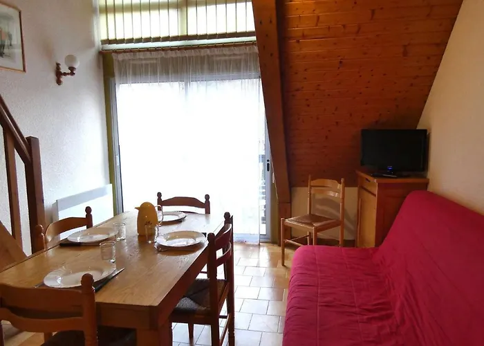 Appartement Duplex 6 Personnes Avec Balcon, Saint-lary-soulan, Près Des Pistes, Parking Et Casier à - Fr-1-457-223 Saint-Lary-Soulan